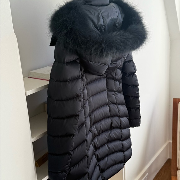 Down coat with Fur Hood - Picture 4 of 4